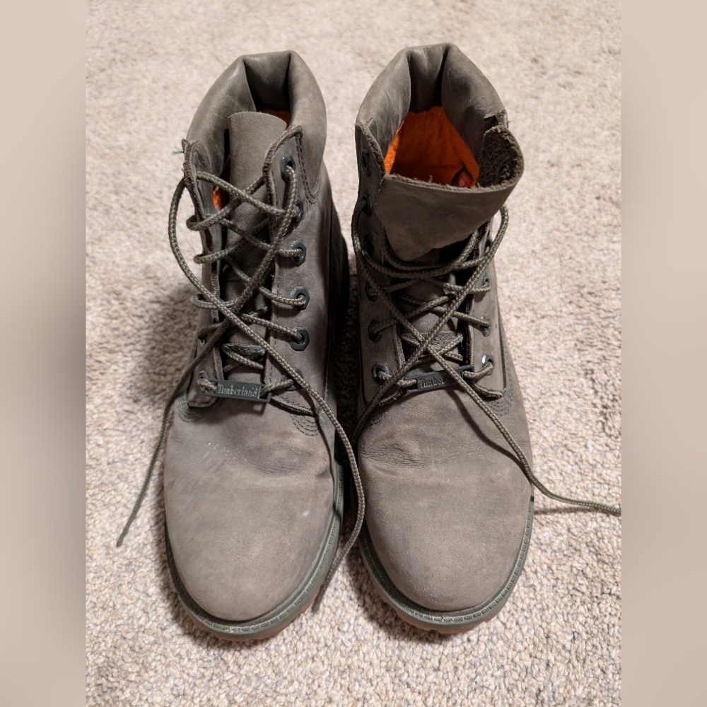 Size 5 timberlands army green colour